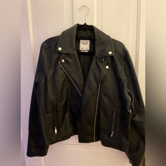 Abercrombie & Fitch Vegan Leather Jacket - Picture 3 of 3